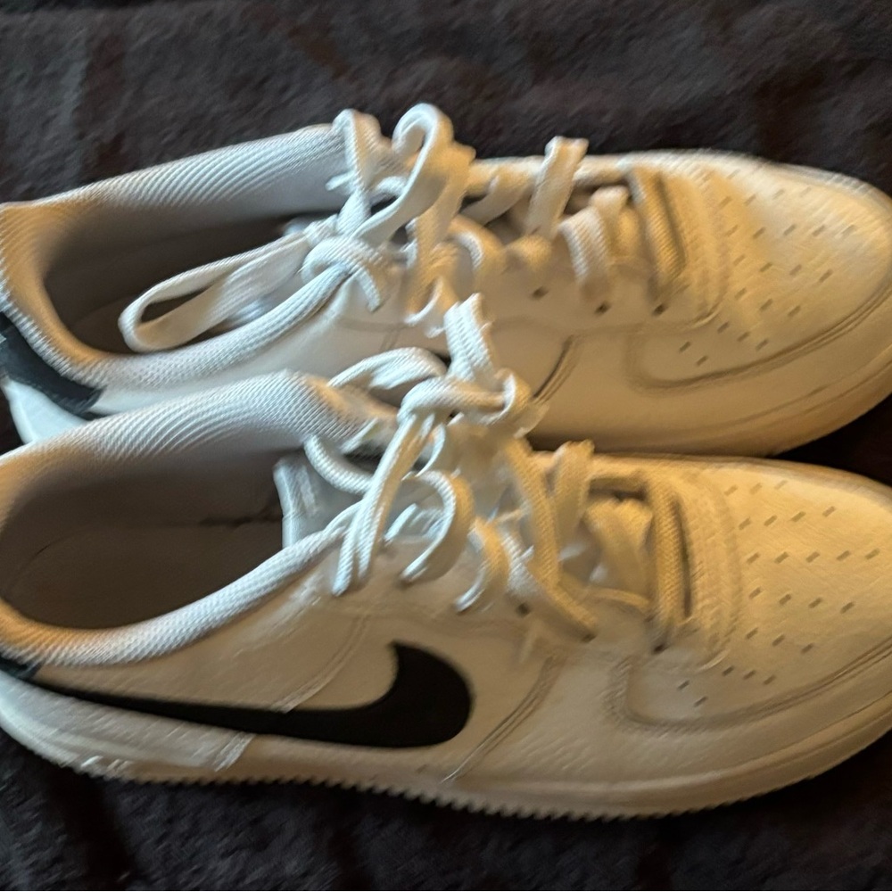 Nike White and Black Men's Shoes
